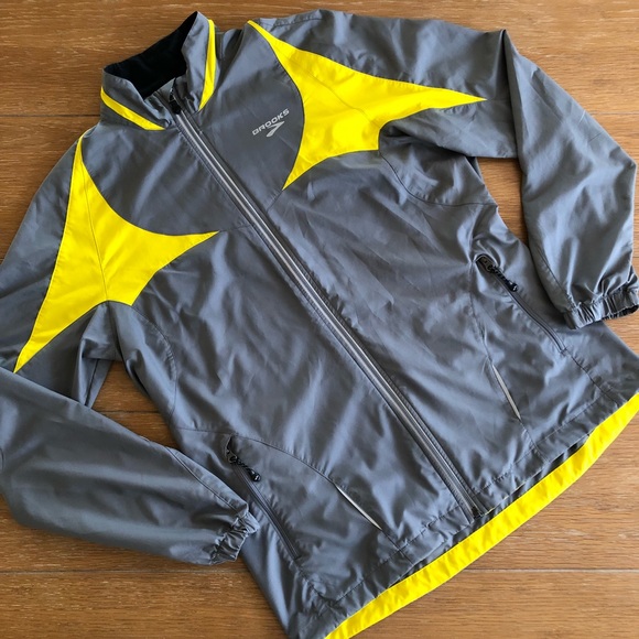 Brooks Other - Brooks Shelter Technology Windbreaker
